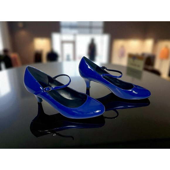 Size 9 Women's CAMSSOO Royal Blue Patent Mary Jane Kitten Heel almond toe pumps - Picture 1 of 10